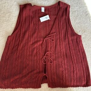 Sleeveless Knit Tie-Front Vest in Deep Brick Red